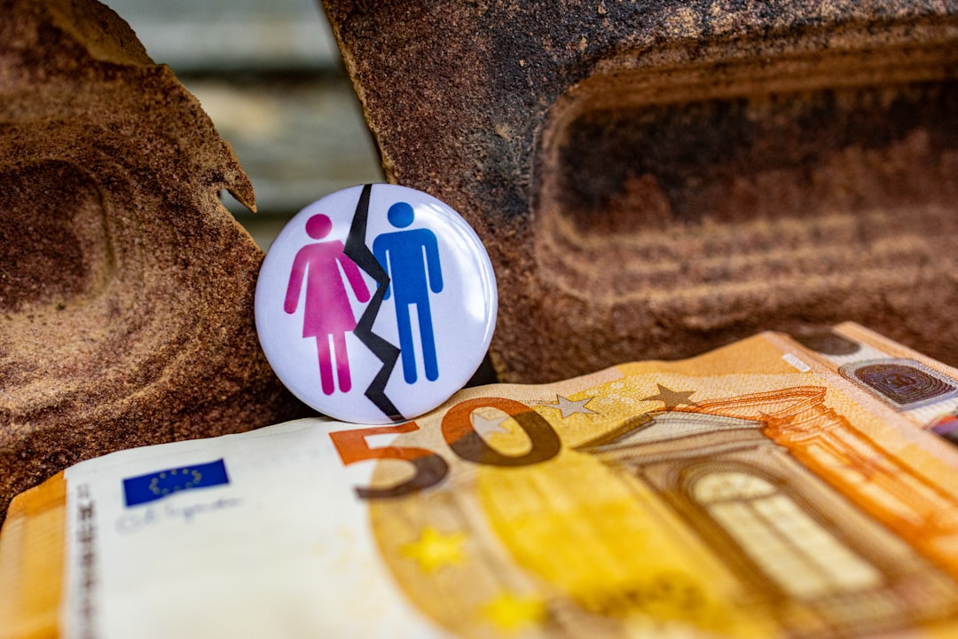 découvrez tout ce que vous devez savoir sur le divorce : démarches, droits, conséquences et conseils pratiques pour mieux vivre cette étape importante.
