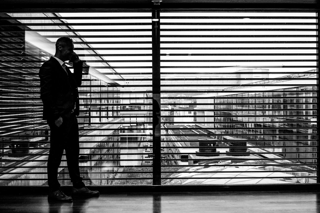 découvrez tout ce qu'il faut savoir sur la vie d'expatrié : conseils pratiques, démarches à suivre et astuces pour réussir votre expatriation à l'international.