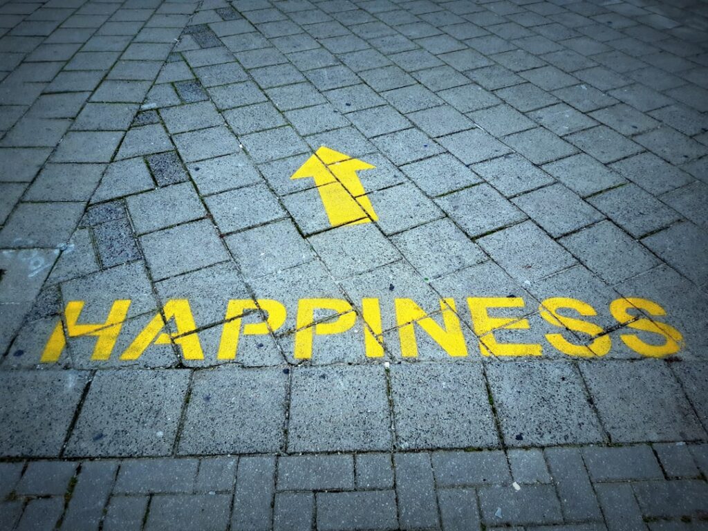 découvrez le vrai sens du bonheur, ses bienfaits sur votre bien-être et des conseils pratiques pour cultiver la joie au quotidien. apprenez à vivre heureux et épanoui.