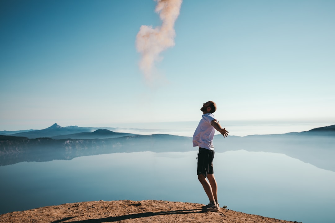 découvrez le vrai sens du bonheur et apprenez comment trouver la joie au quotidien grâce à nos conseils pratiques et inspirants pour mener une vie plus épanouissante.