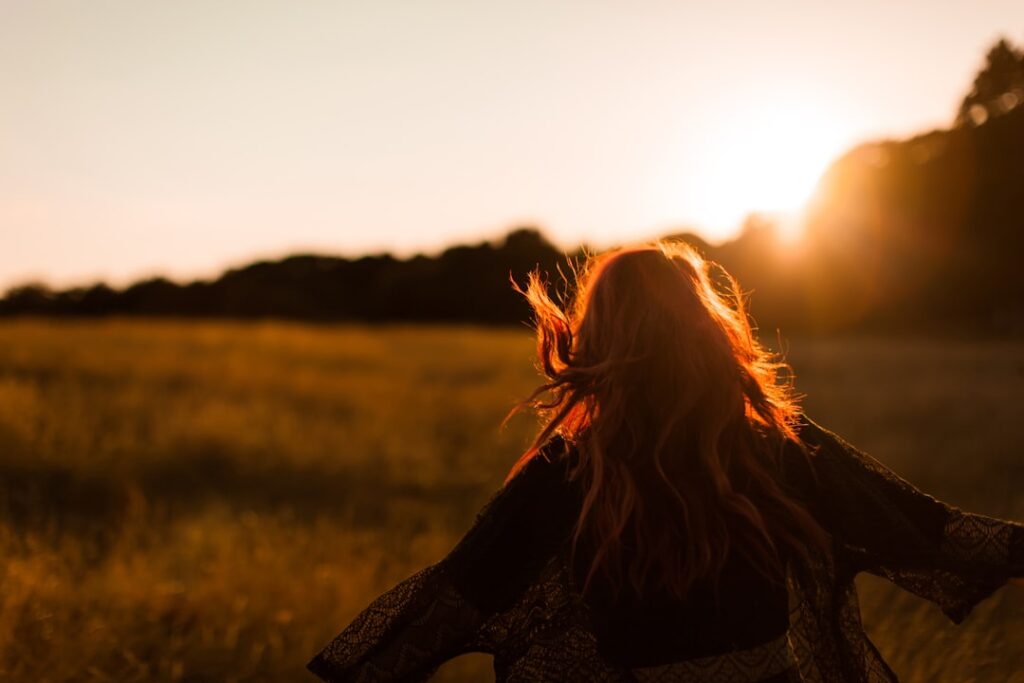 découvrez les clés du bonheur et des conseils pratiques pour cultiver la joie au quotidien. apprenez comment améliorer votre bien-être et vivre une vie plus épanouie grâce à des astuces simples et efficaces.