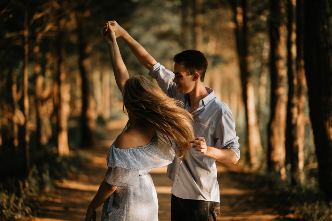 découvrez la signification, les différentes formes et l'impact de l'amour dans nos vies. explorez des conseils, citations et réflexions profondes sur ce sentiment universel qui relie les êtres humains.