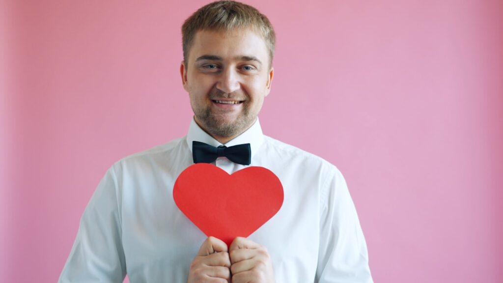 découvrez comment reconnaître, comprendre et exprimer les sentiments romantiques. conseils, astuces et explications pour mieux vivre vos émotions amoureuses au quotidien.