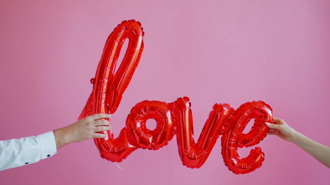 découvrez la signification et l'impact des sentiments romantiques, comment ils naissent, évoluent et influencent nos relations amoureuses au quotidien.