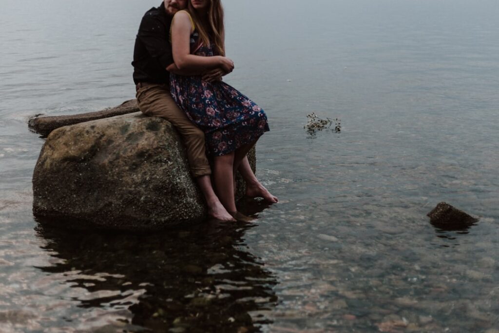 découvrez le concept de l'amitié romantique, un lien profond mêlant affection, tendresse et complicité sans franchir la frontière de la relation amoureuse. explorez ses origines, ses différences avec l'amour et ses bienfaits dans la vie moderne.