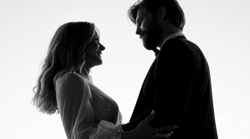 découvrez la signification et la puissance de l'amour inconditionnel : un sentiment pur, sans limites ni attentes, capable de transformer nos relations et nos vies.